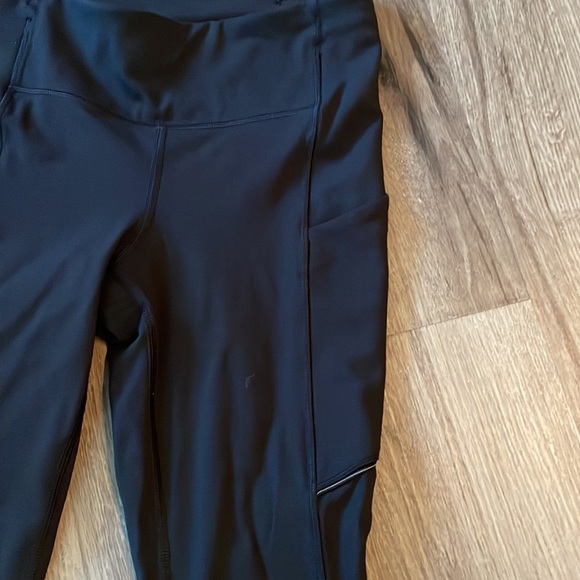 Lululemon Speed up tight size 2 in black. - Picture 2 of 5